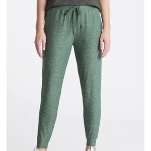 We Wander | WeFlex Brookes Active Jogger